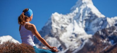 Ventajas y beneficios de hacer un retiro de yoga