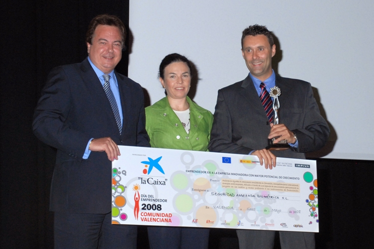 Carlos Fontes de SAB recoge el premio "Emprendedor XXI" 
