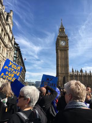 Foto Nerea Irigoyen, directora del departamento de Relaciones Internacionales de la CERU. Manifestacin por la Unin Europea, Londres, 25 de marzo de 2017. Londres, 25 de marzo de 2017. 