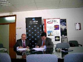 MicroBank01, Foto firma de Convenio CEEI Elche